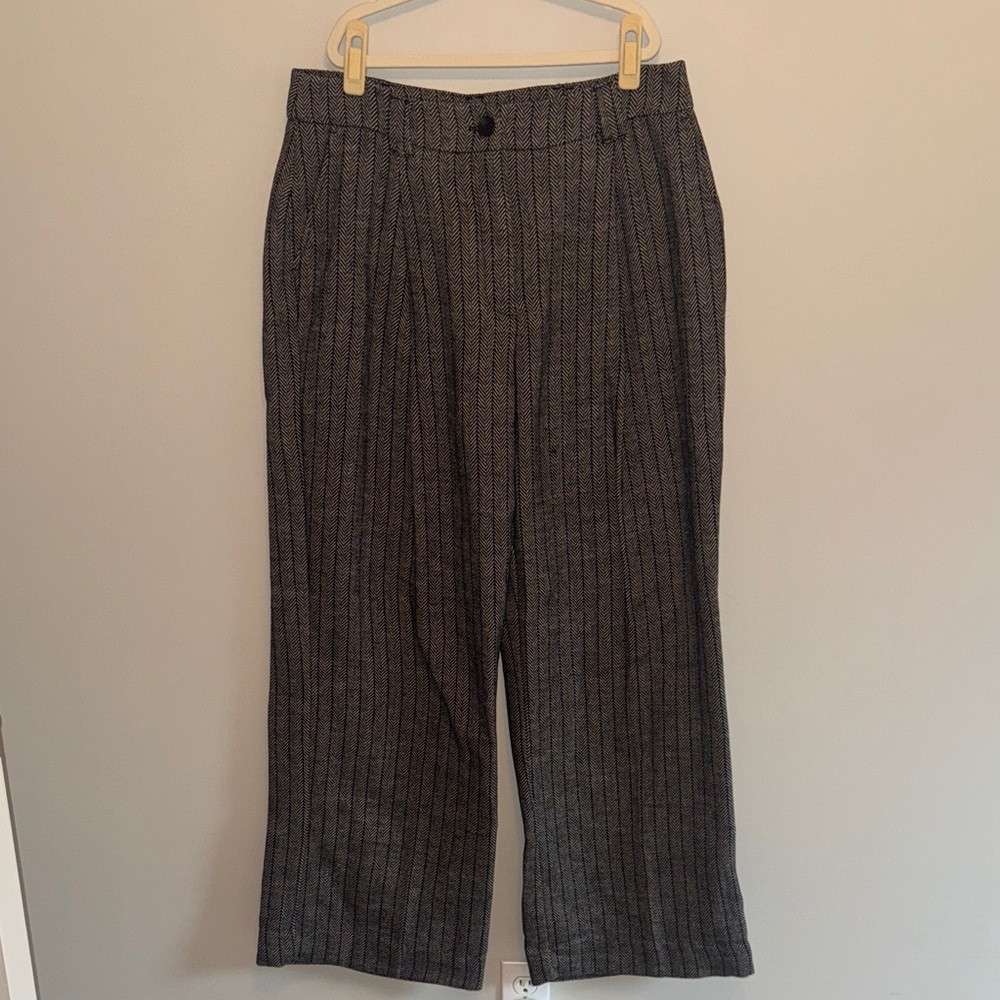 Reitman’s Wide Leg Trouser